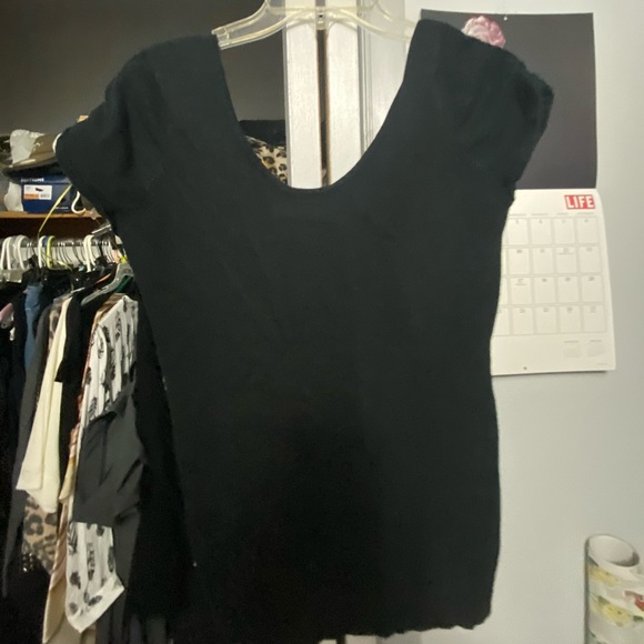 Top - Picture 1 of 5